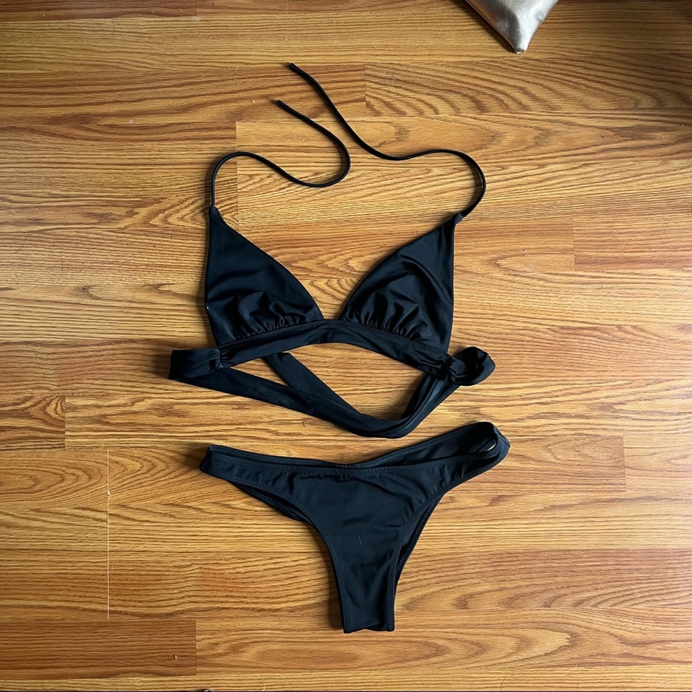 Victoria’s Secret push up triangle bikini